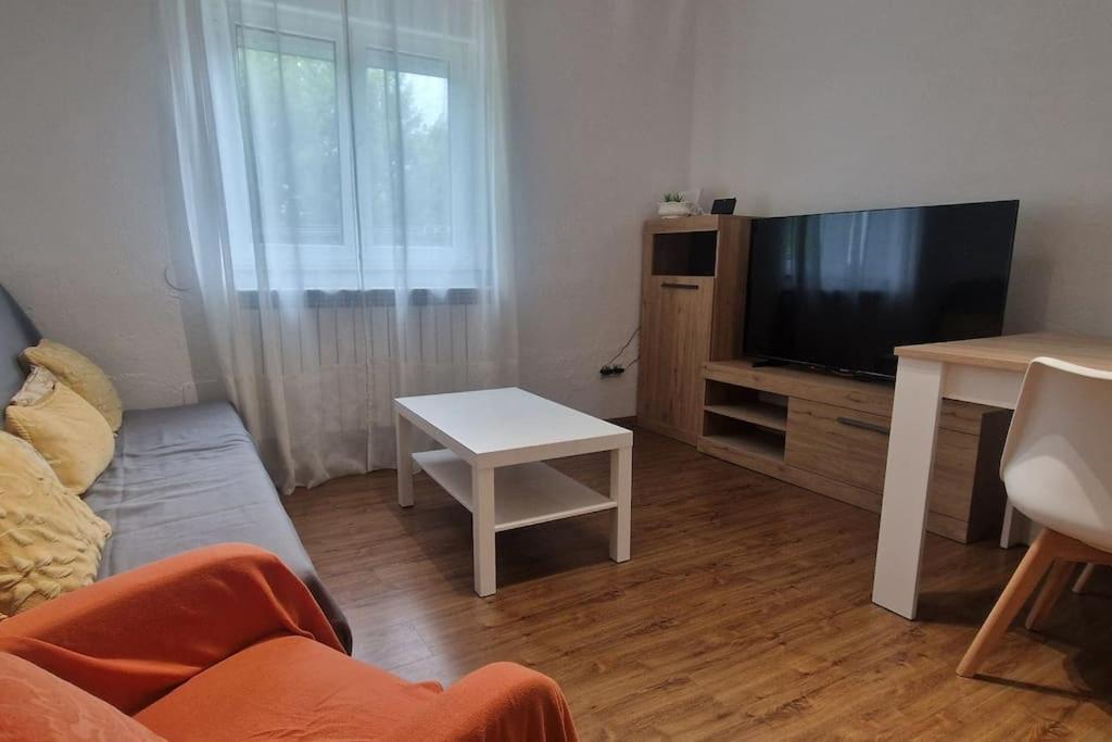 Apartamento En Oviedo 646A Exterior foto